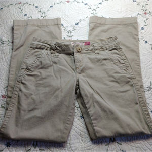 Aeropostale khakis  "Hailey" skinny flare...size 7/8 long